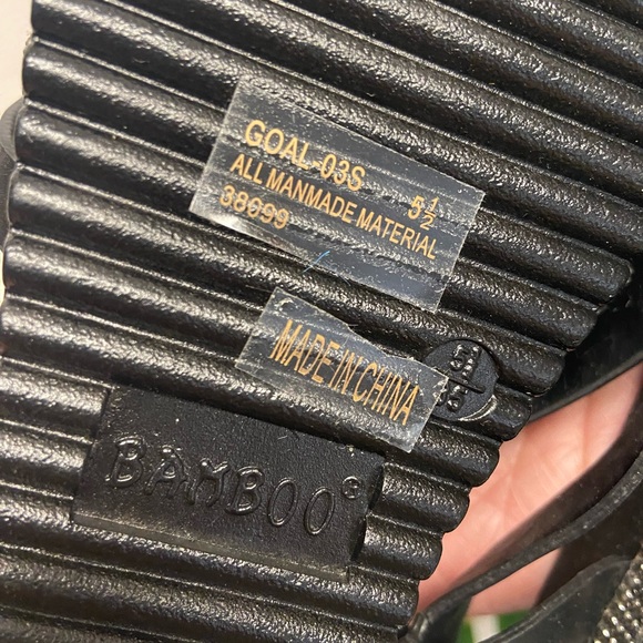 Bamboo GOAL Blinged Rhinestone Sandals NWT - Picture 7 of 7